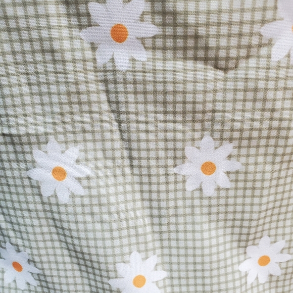 Knot Strap Daisy Green Gingham Dress - Picture 3 of 5